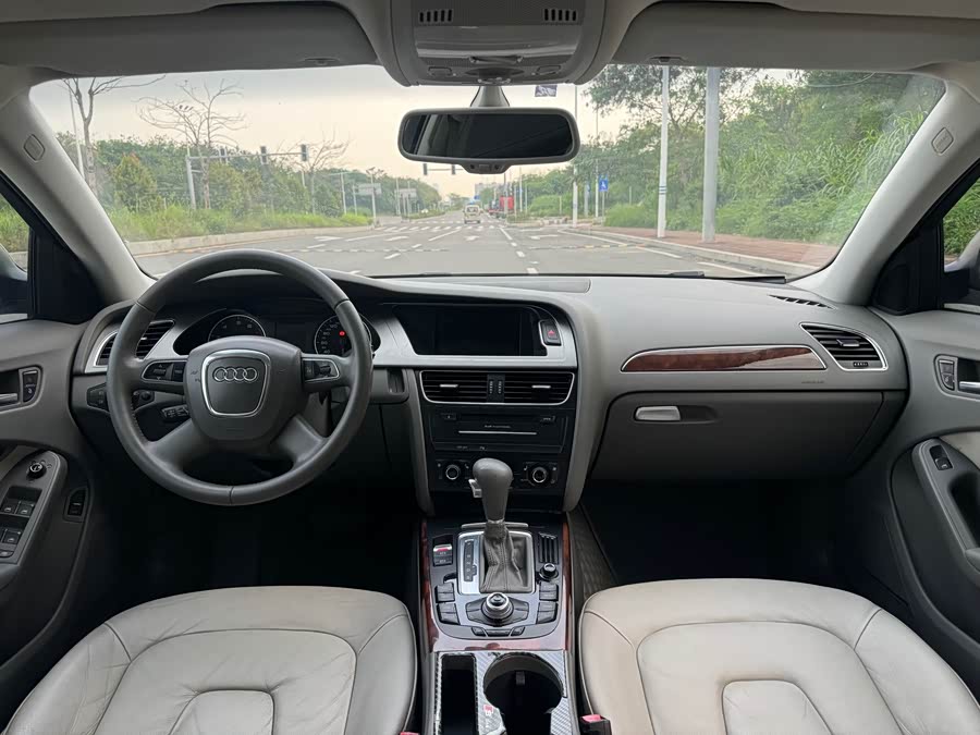 Audi A4L 2010, фото 4