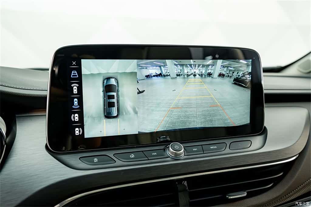 Buick GL8, 2022 9