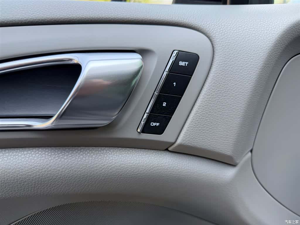 Porsche Cayenne, 2011 9
