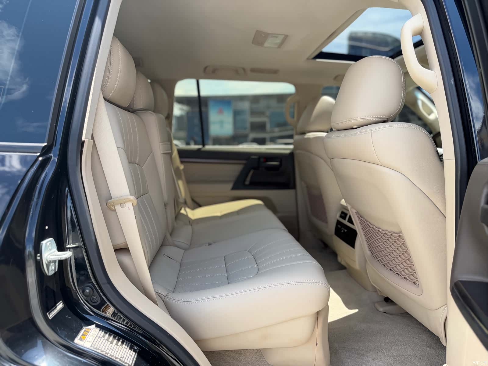 Toyota Land Cruiser, 2020 11