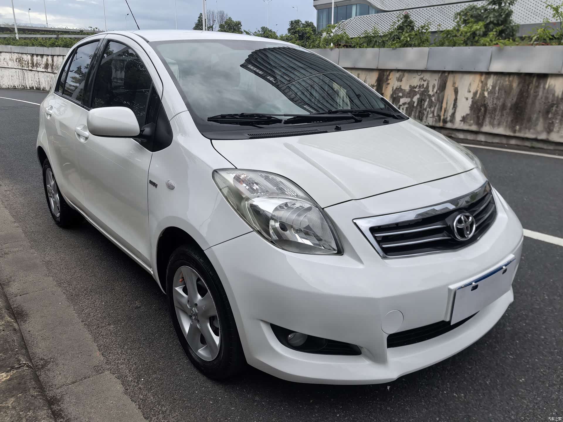 Toyota 1.6GS, 2012 2