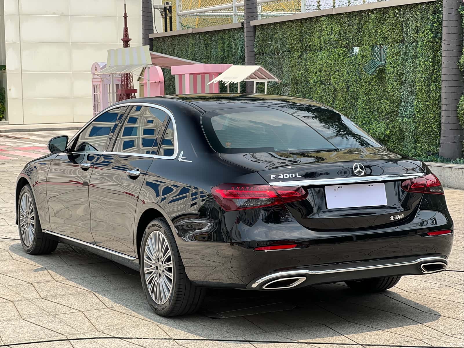 Mercedes-Benz E-Class, 2023 4