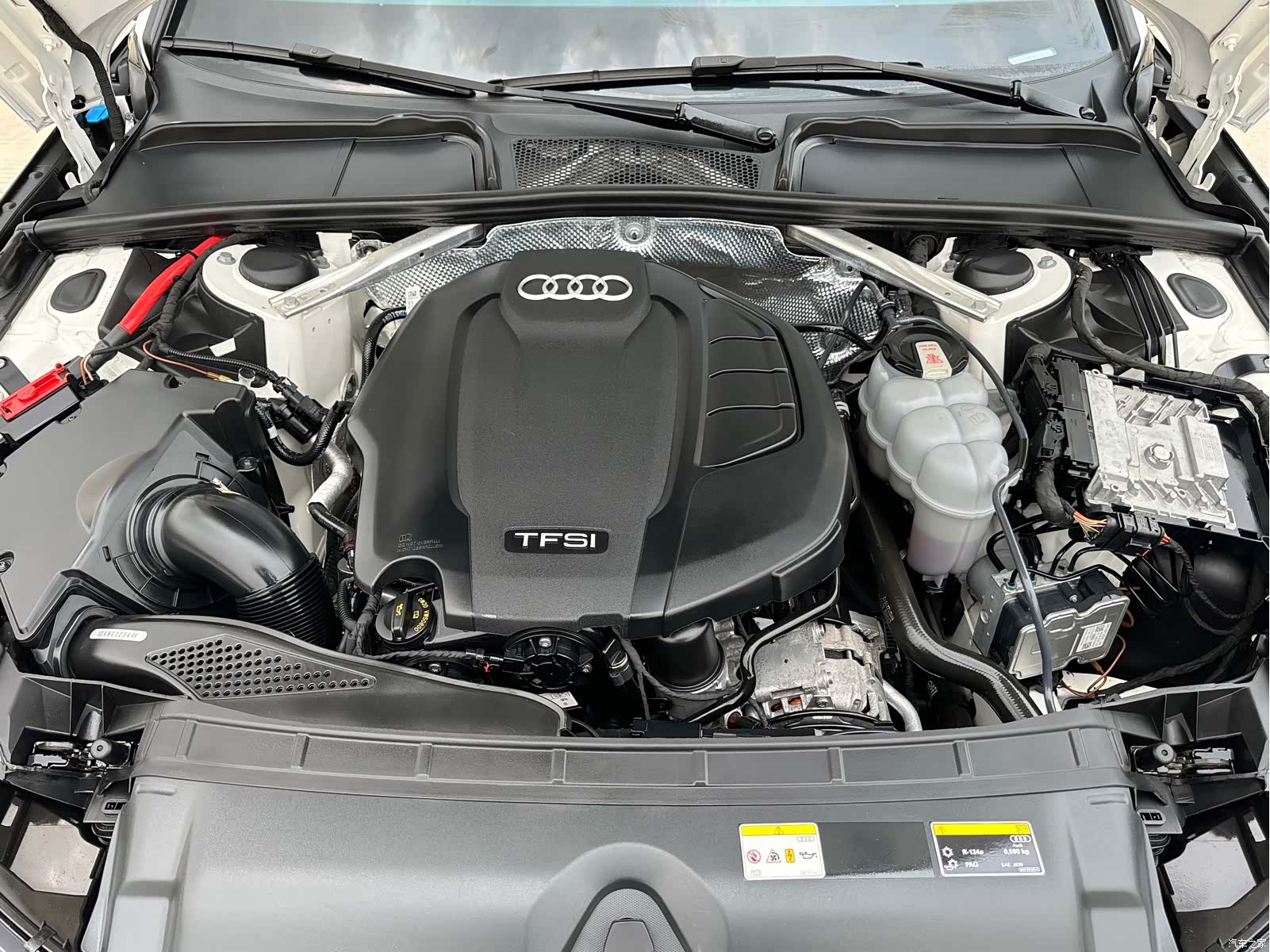 Audi A4L, 2022 14