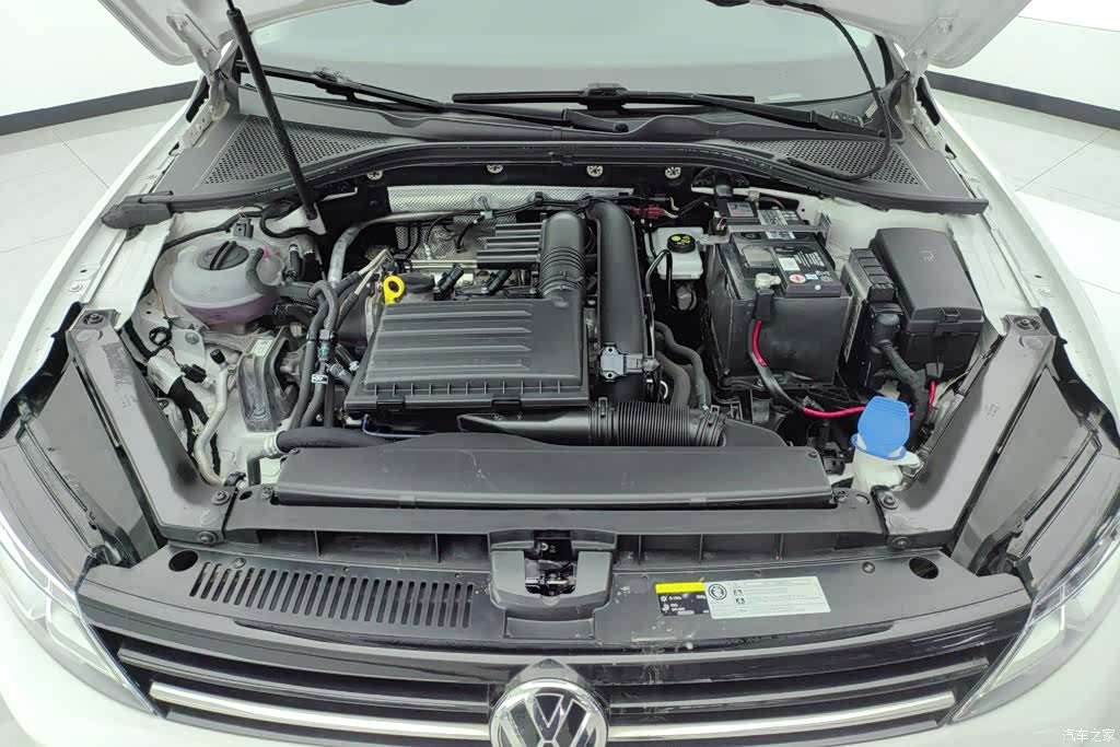 Volkswagen Lamando, 2018 10