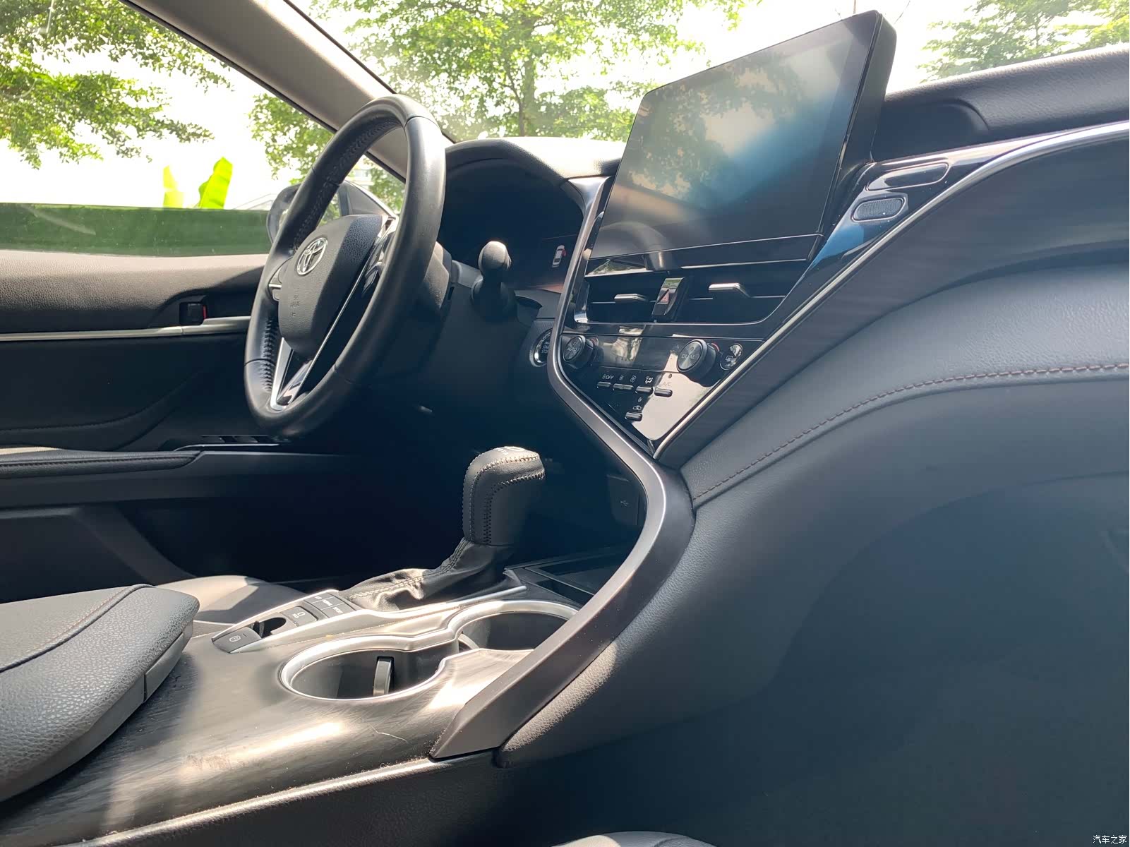 Toyota Camry, 2023 23
