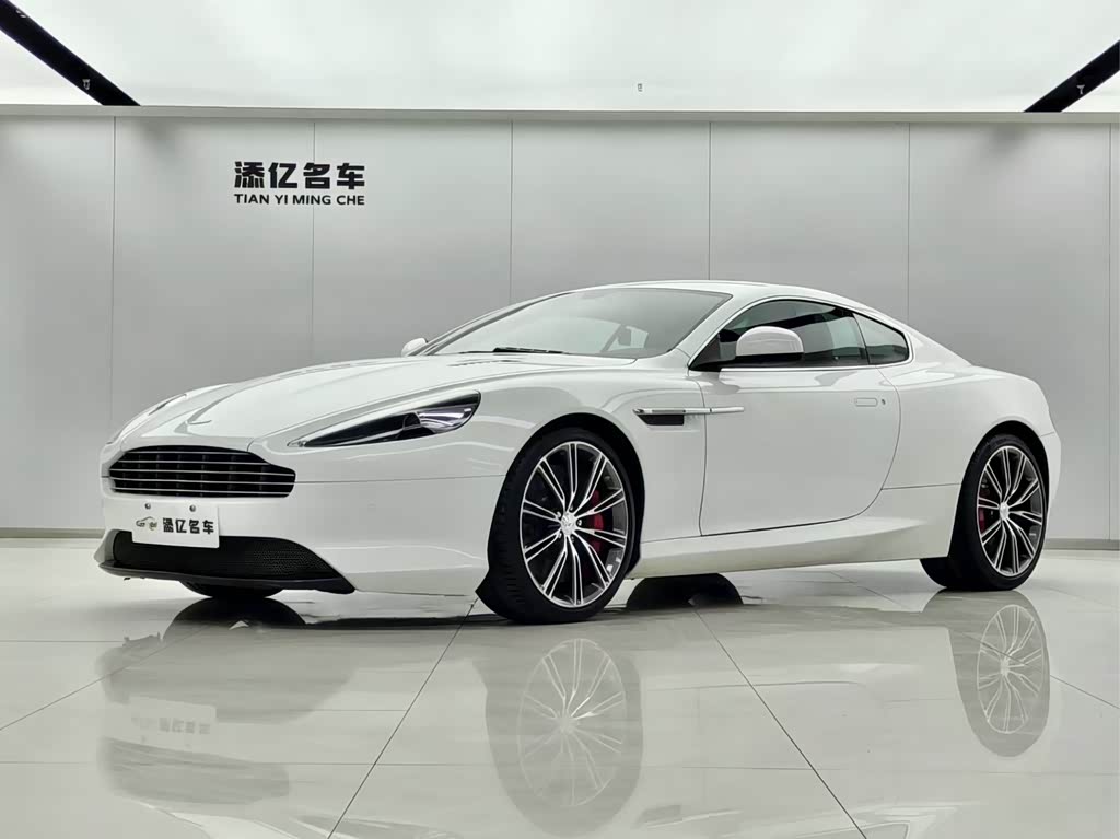 Aston Martin DB9