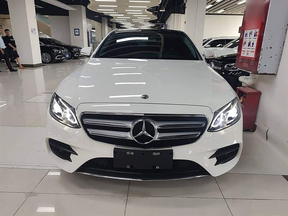 Mercedes-Benz E-class Mercedes-Benz E-class