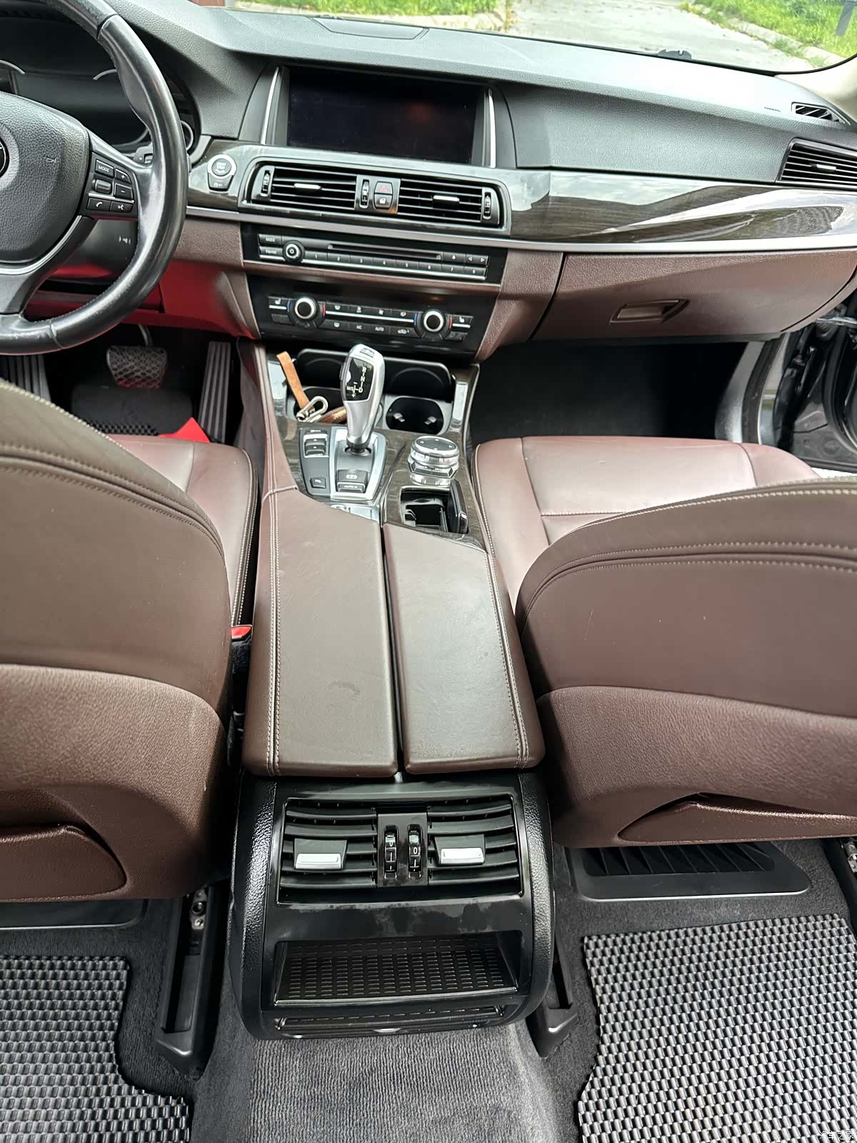 BMW 5 Series, 2017 16