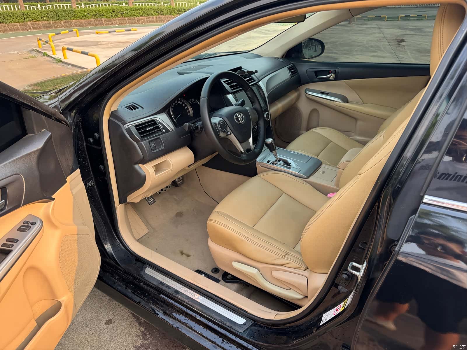 Toyota Camry, 2012 7