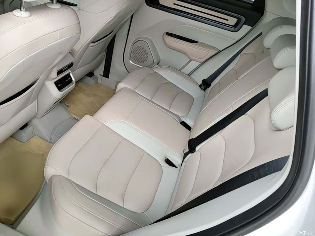 Geely Icon, 2023 17