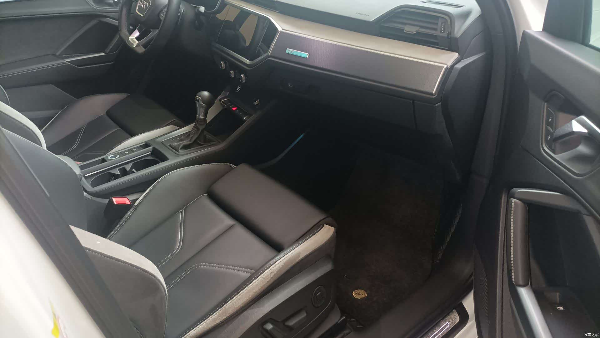 Audi Q3, 2024 9
