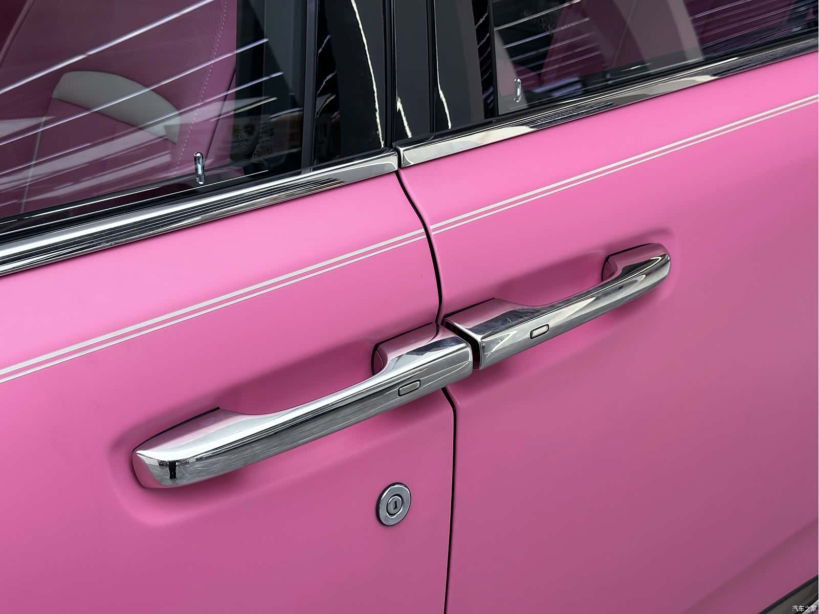 Rolls-Royce Cullinan, 2023 11