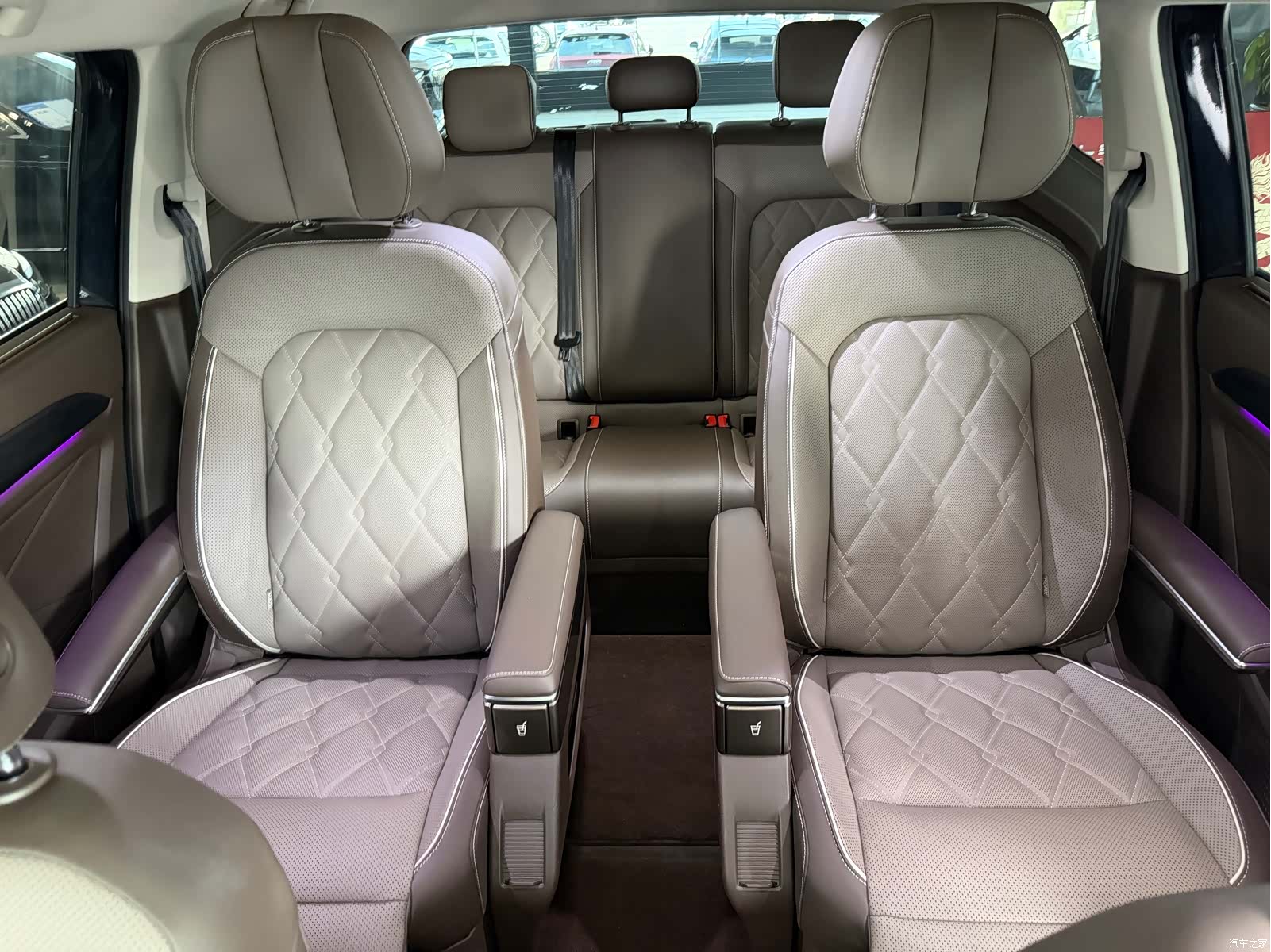 Volkswagen Viloran, 2025 12