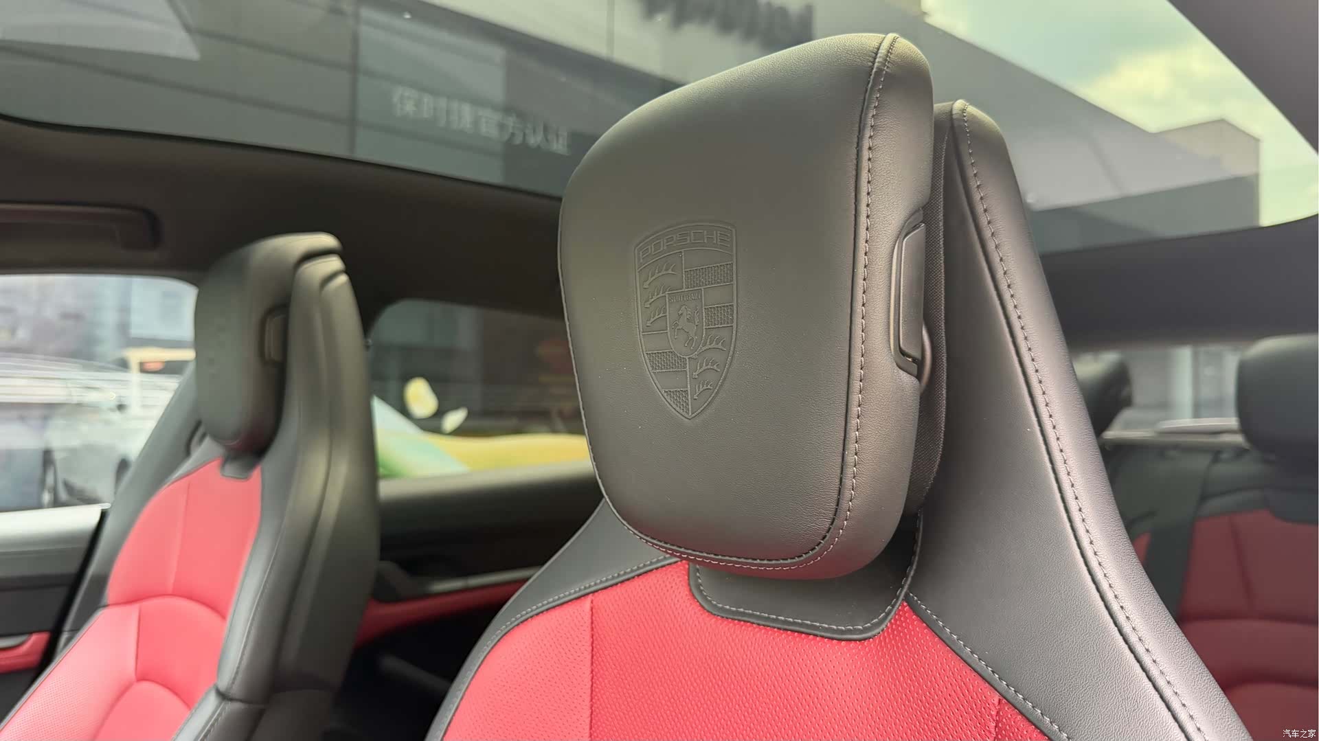 Porsche Taycan, 2025 16