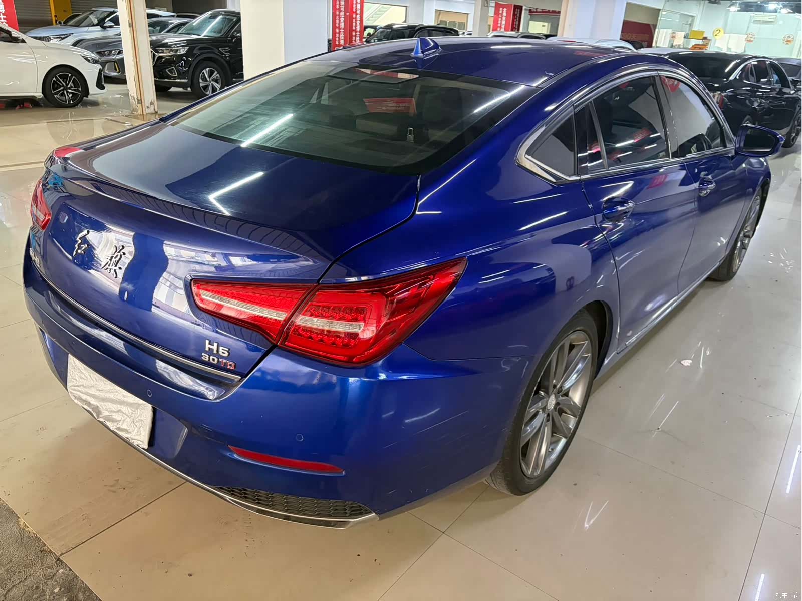 Hongqi H5, 2019 10