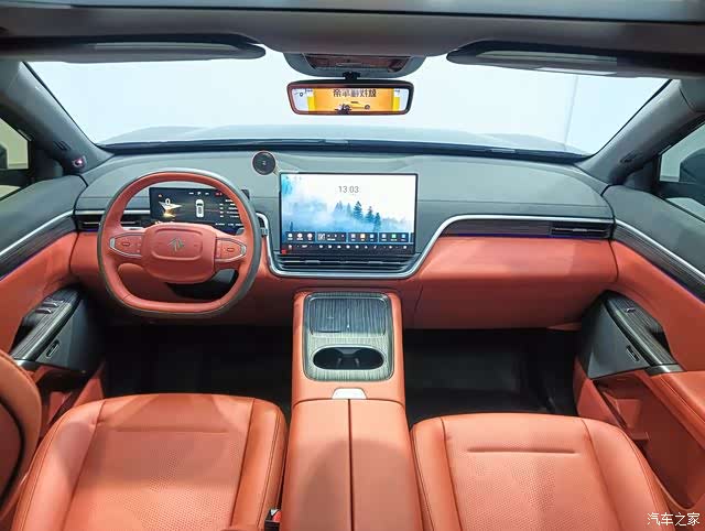 DongFeng eπ008, 2025 10