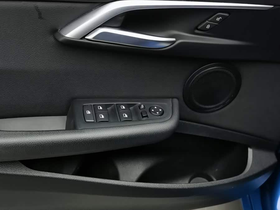 BMW 1 Series 2017, фото 9