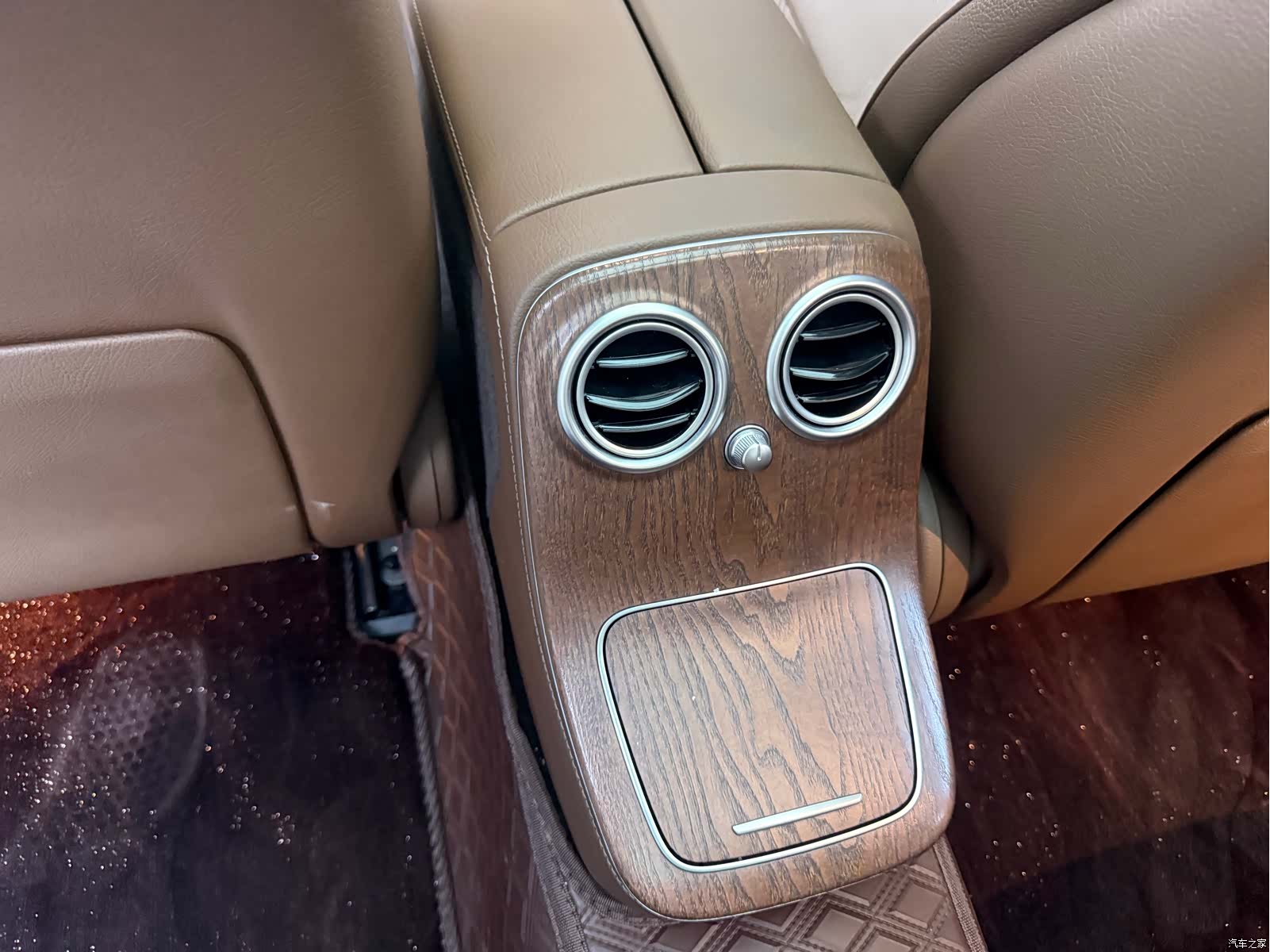 Mercedes-Benz E-Class, 2023 7