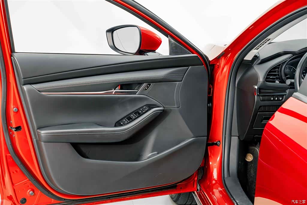 Mazda Mazda3, 2022 16