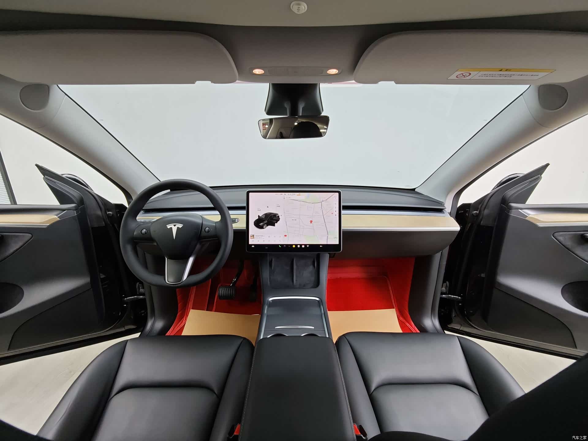 Tesla Model Y, 2021 32