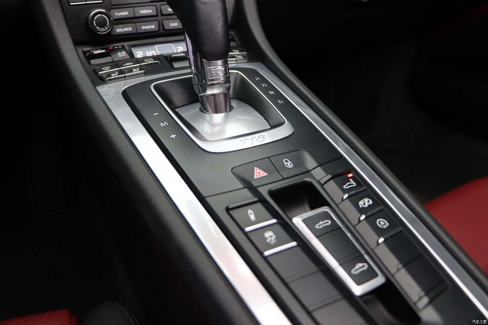 Porsche Boxster, 2018 10
