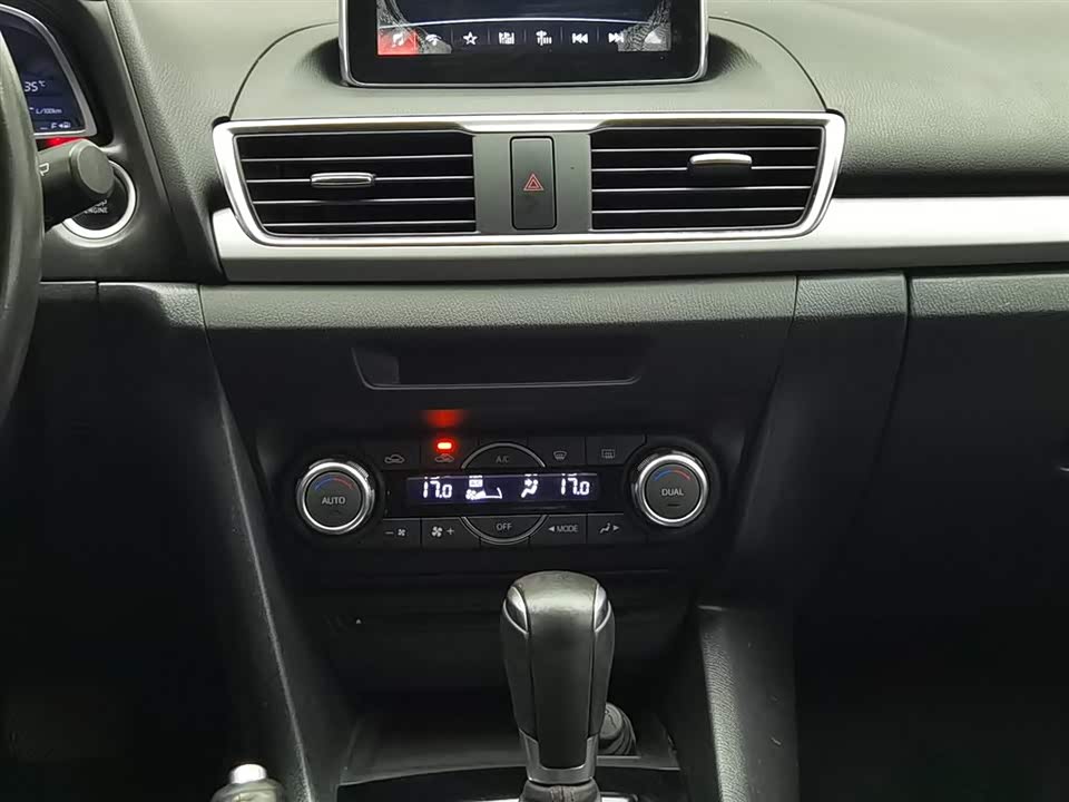 Mazda 3 Angkesaila Mazda 3 Angkesaila