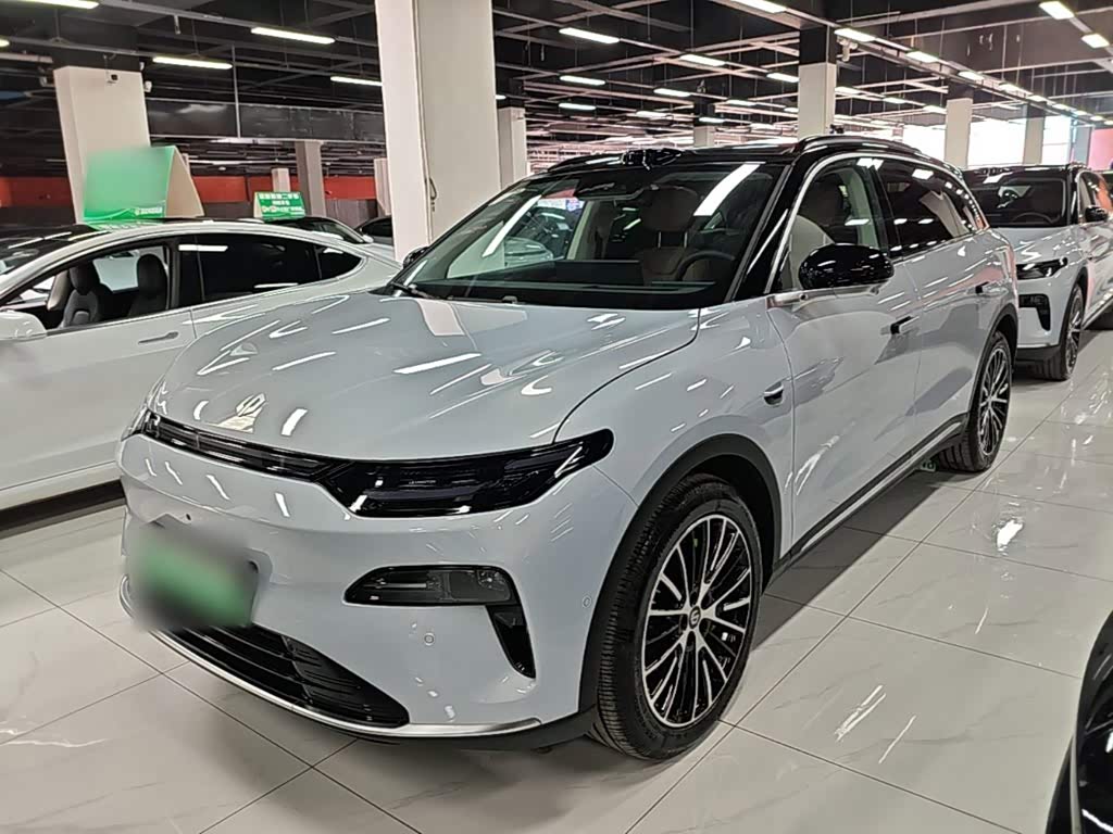 Leapmotor C11