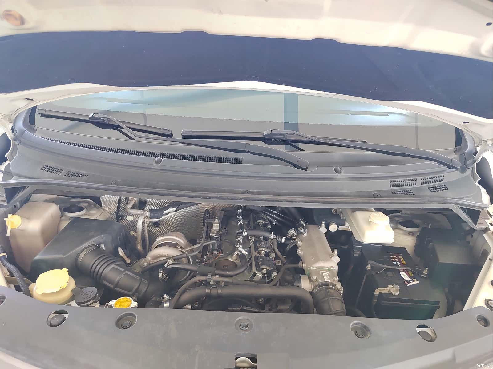 DongFeng CM7, 2018 23