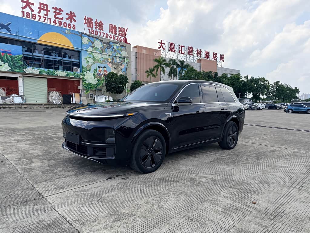 Li Auto L8