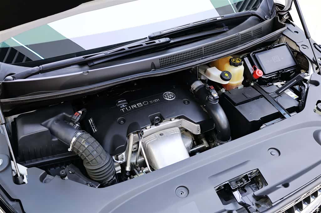 Buick GL8, 2018 36