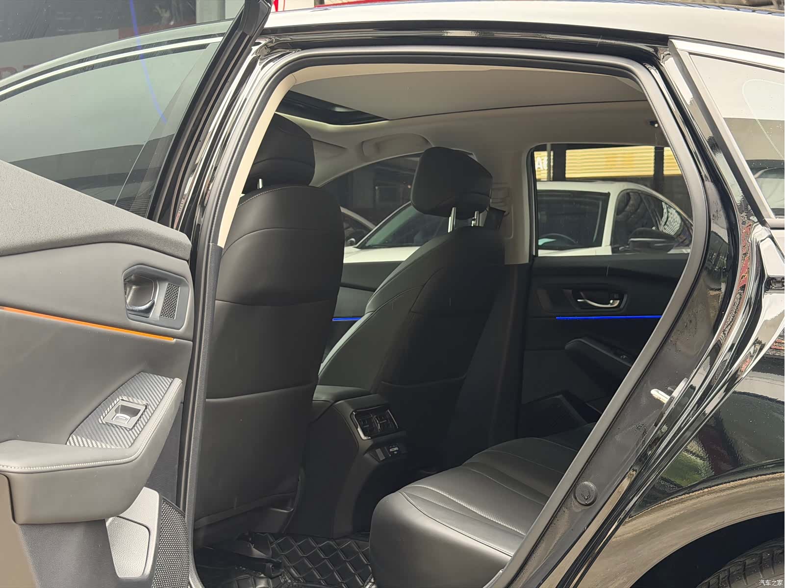 Honda Accord, 2025 4