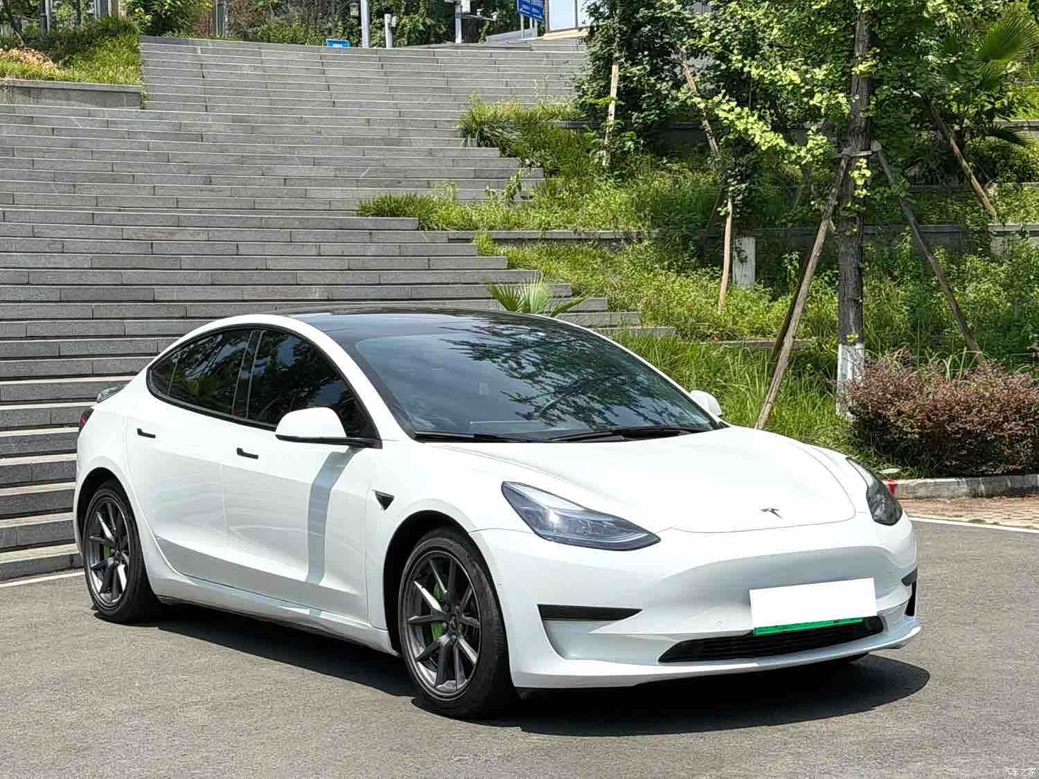 Tesla Model 3, 2022 3