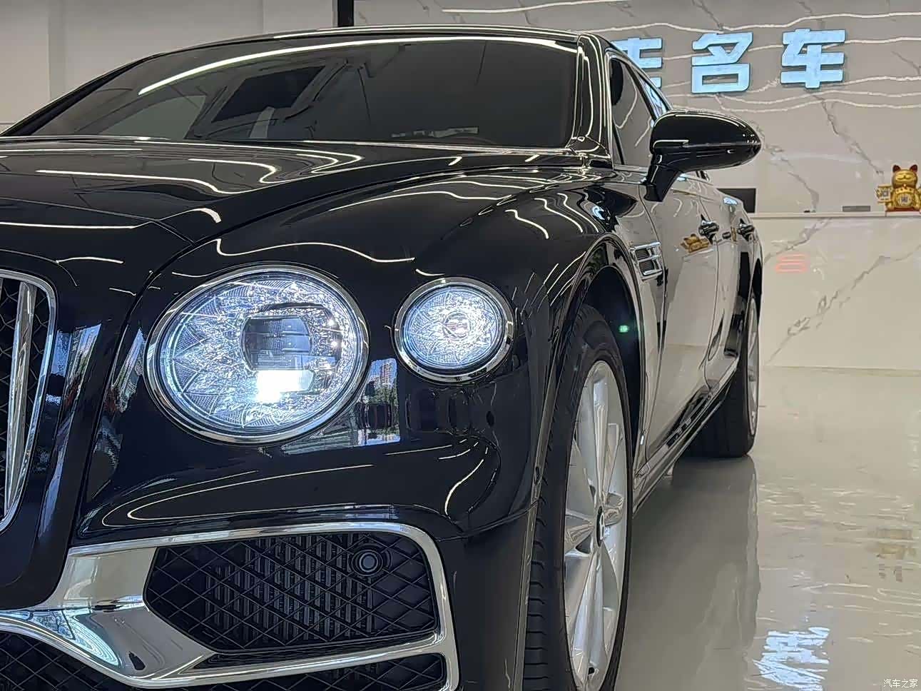 Bentley Flying Spur, 2022 15
