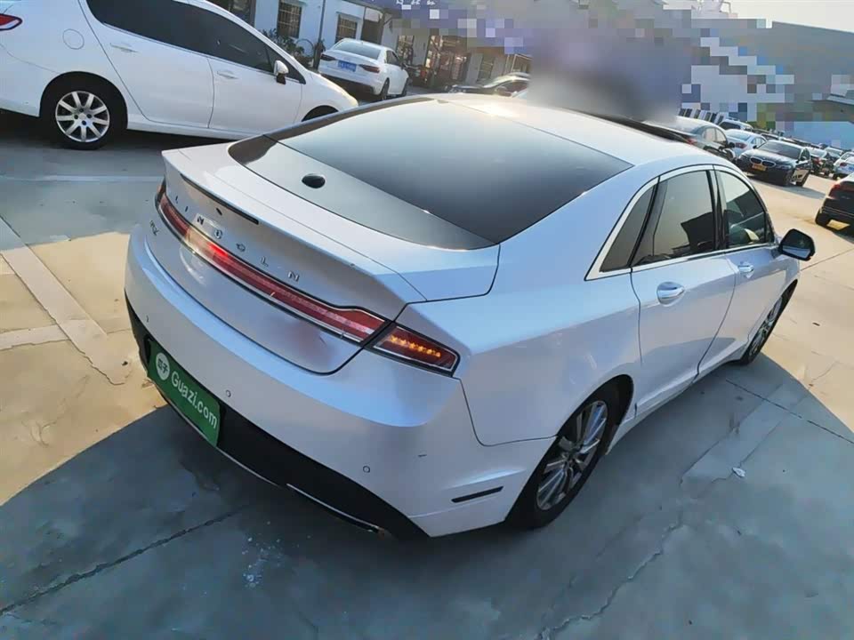 Lincoln MKZ