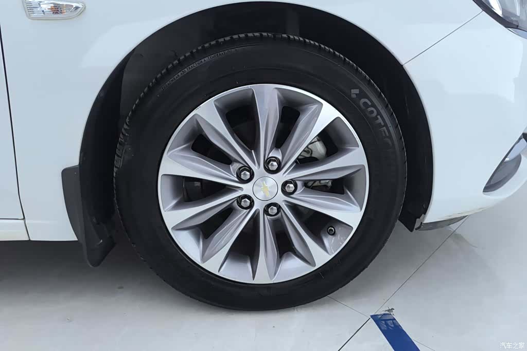 Chevrolet 320, 2021 6