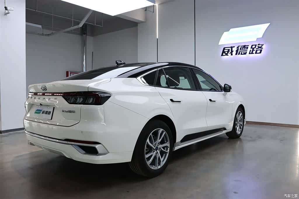 Ford Mondeo, 2024 все фото
