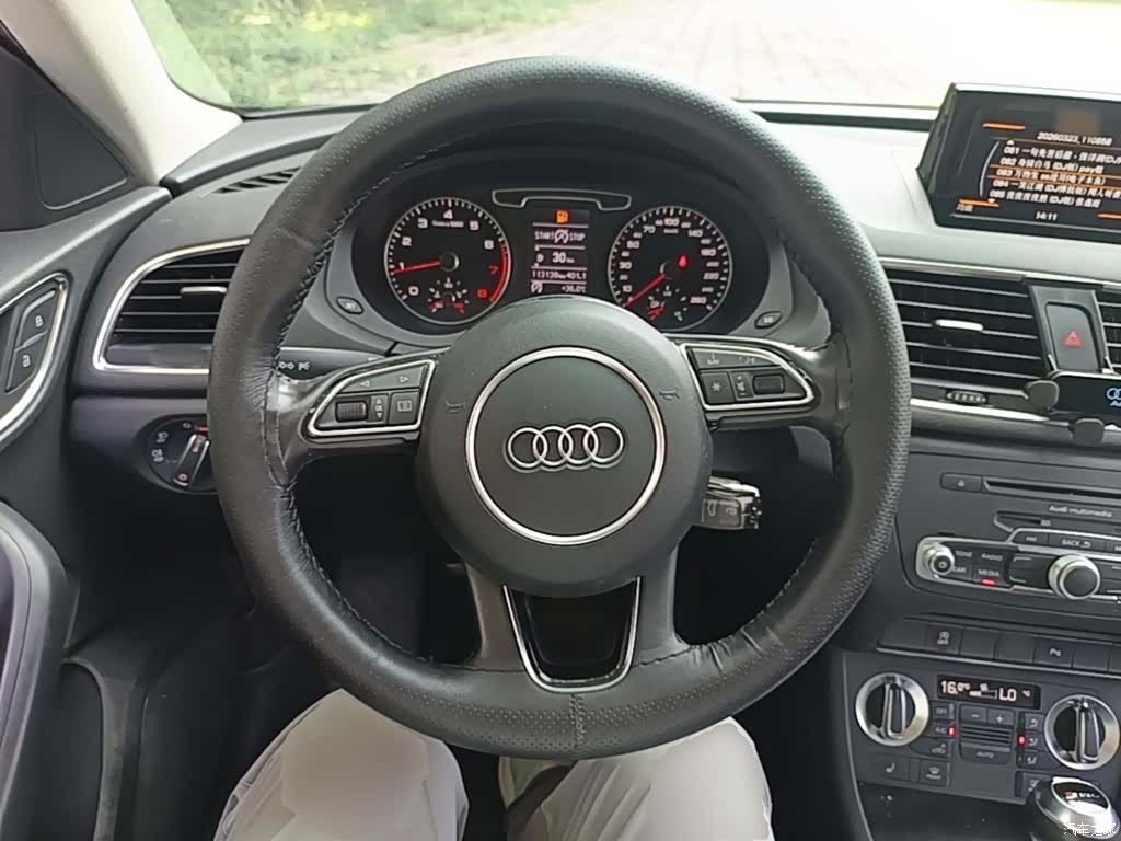 Audi Q3, 2014 11
