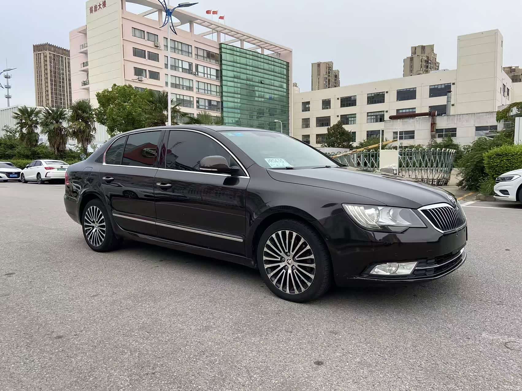 Skoda Superb, 2014 3