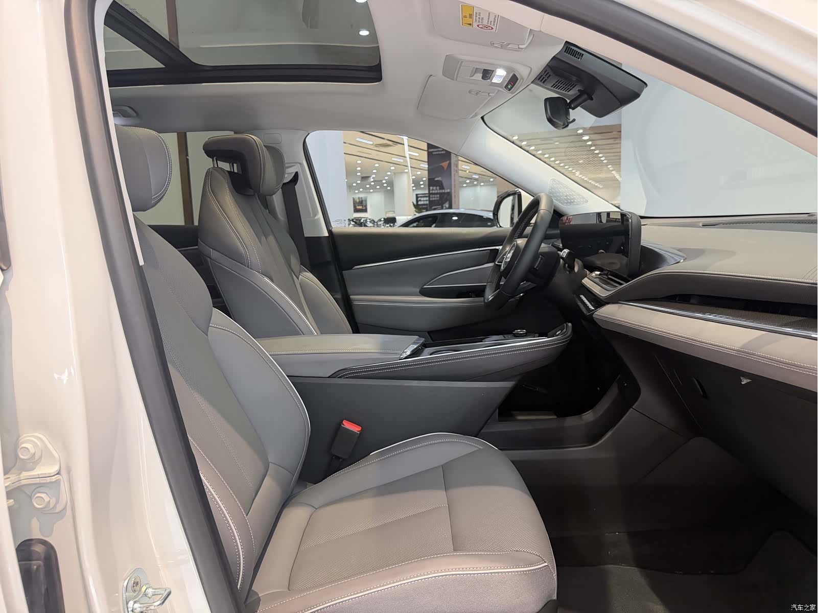 Buick E5, 2025 14