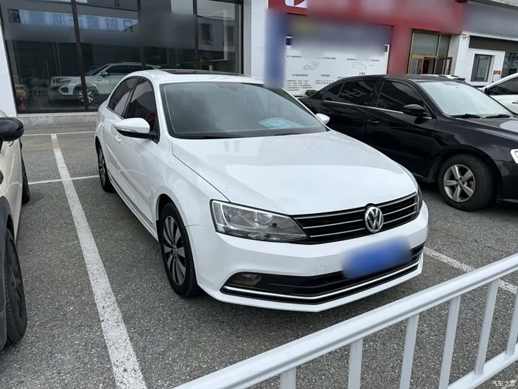Volkswagen Sagitar, 2017 4