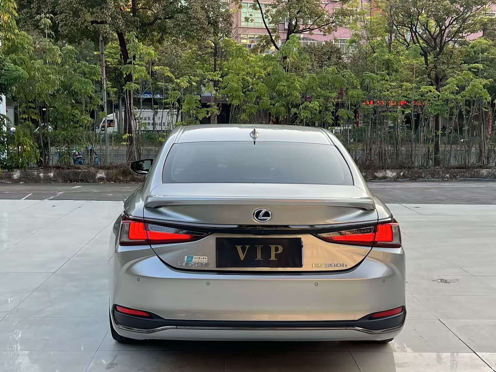 Lexus ES, 2022 8