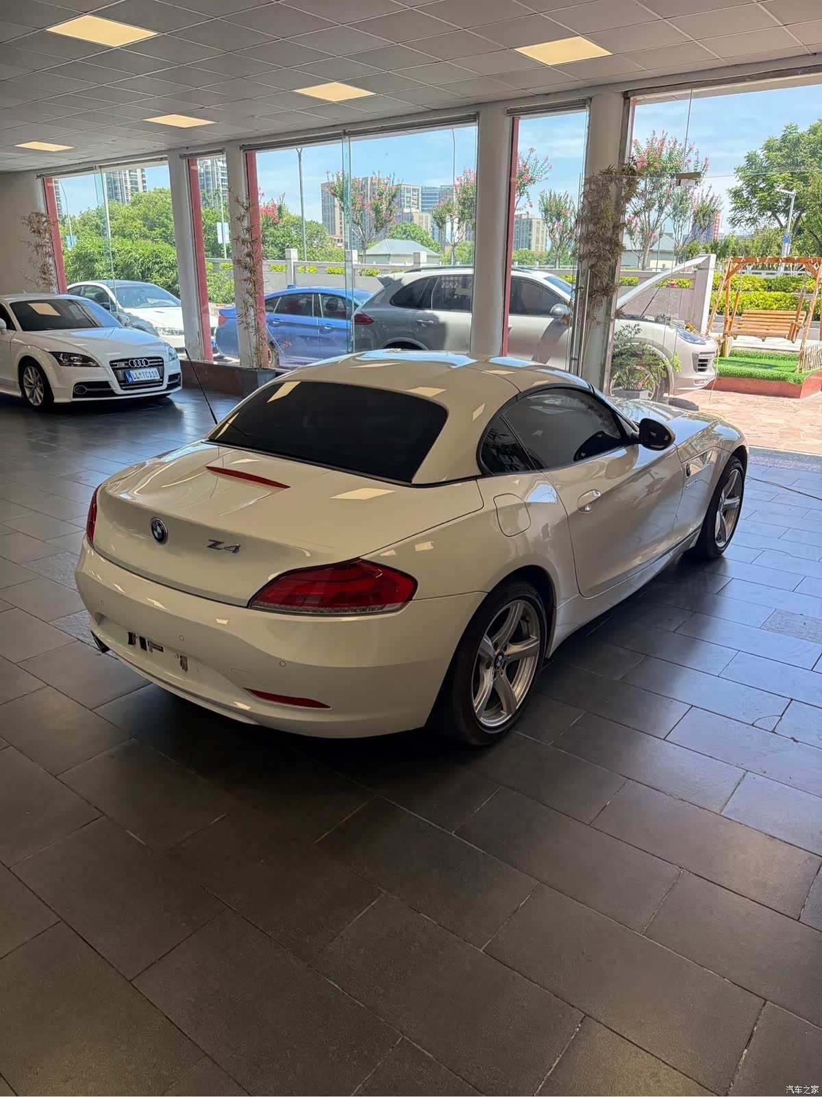 BMW Z4, 2014 4