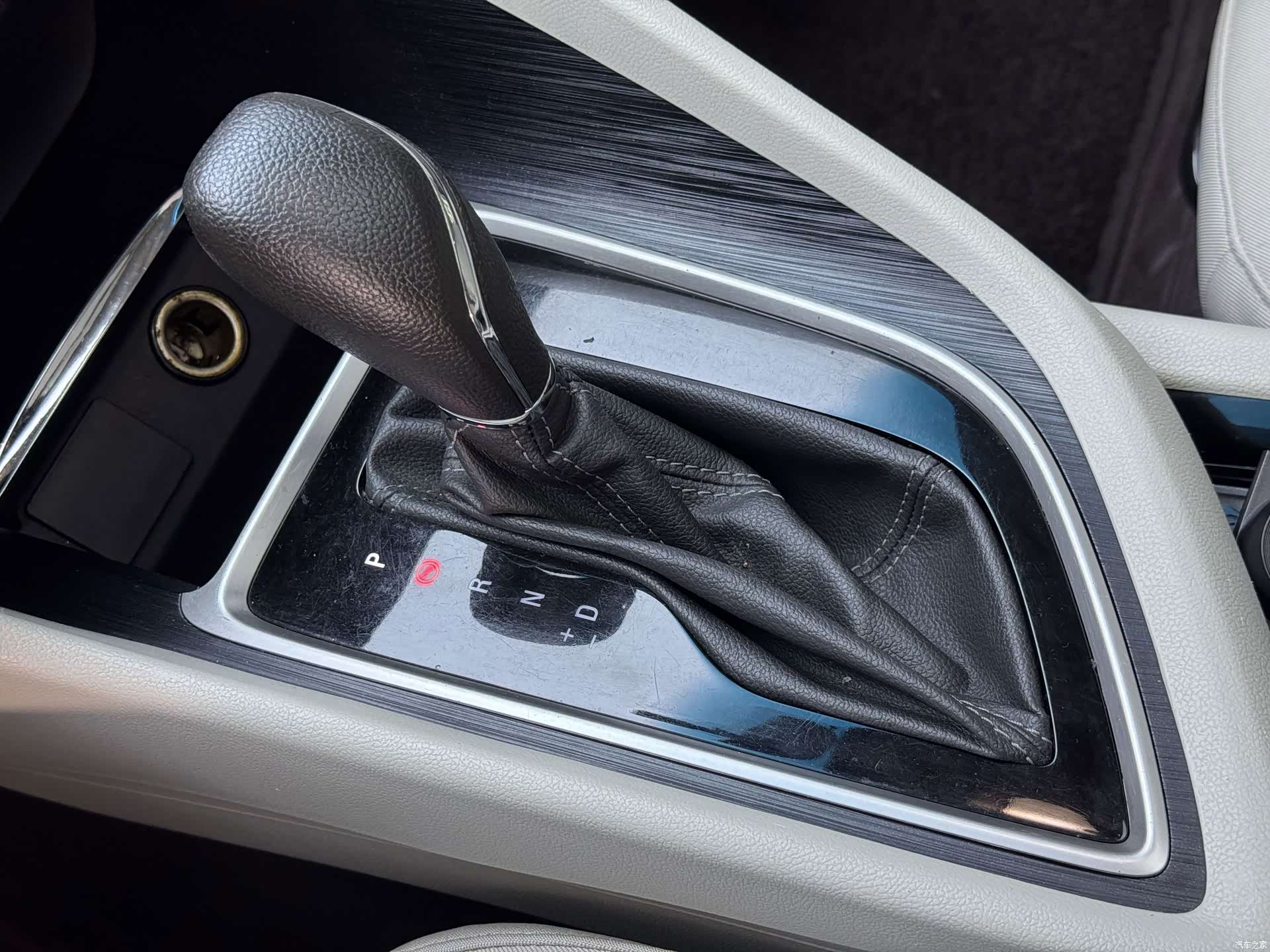 Buick GL6, 2019 9