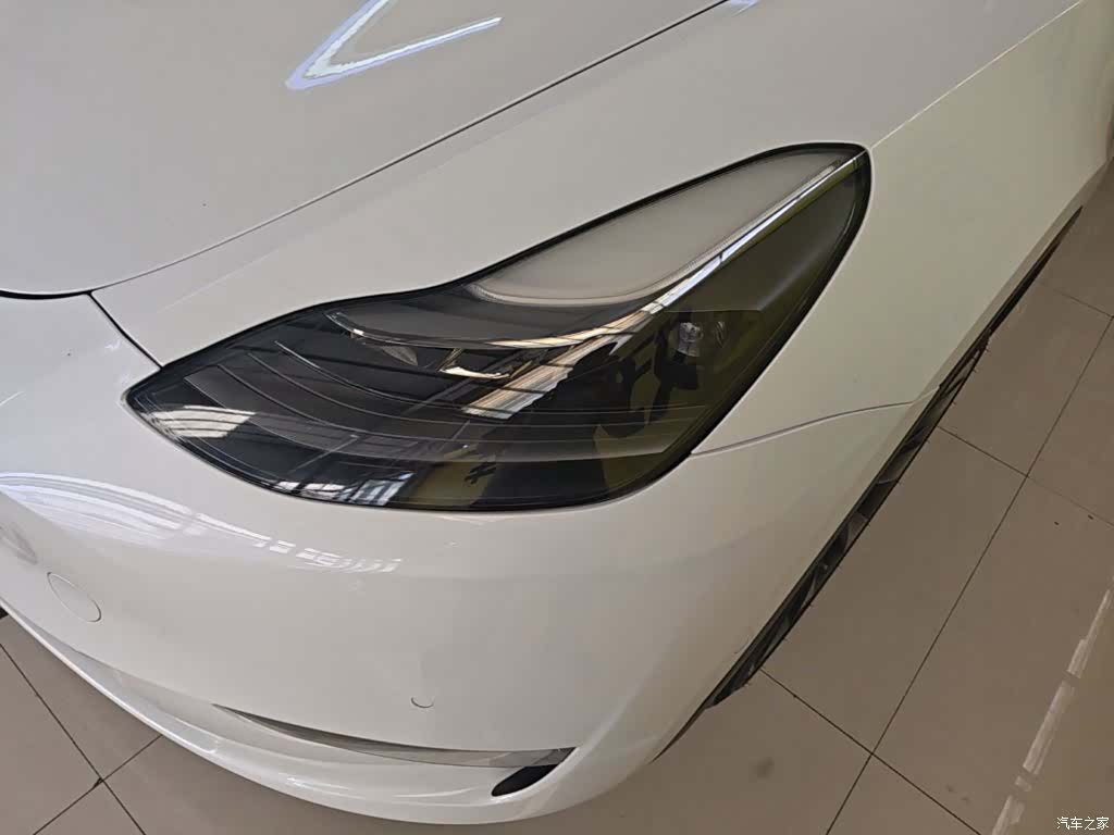 Tesla Model Y, 2021 24