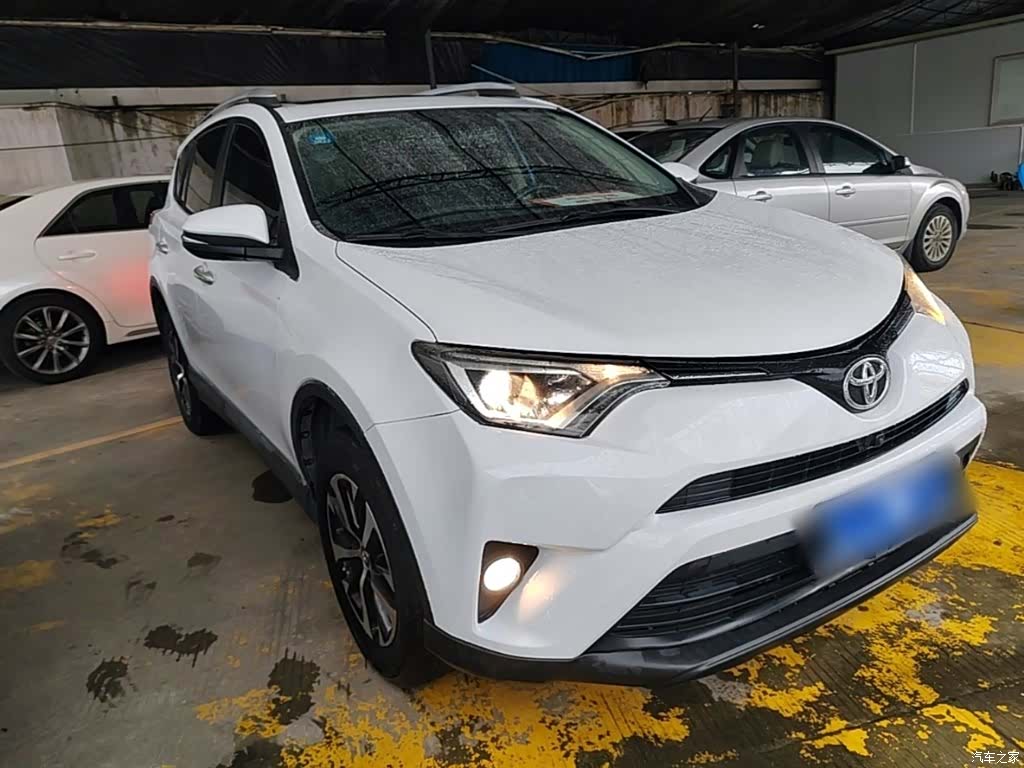 Toyota RAV4, 2018 4