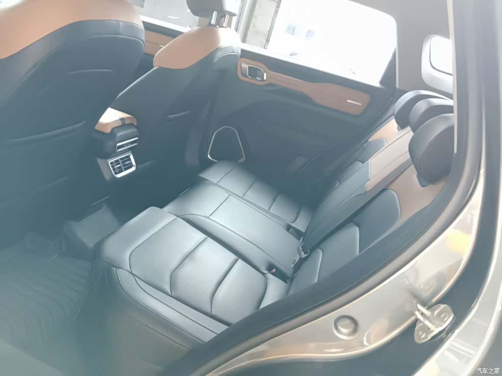 Geely Icon, 2023 17