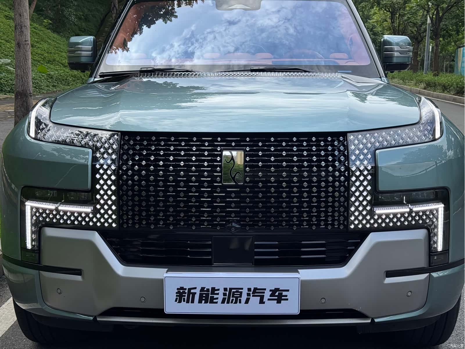 Yangwang U8, 2024 3