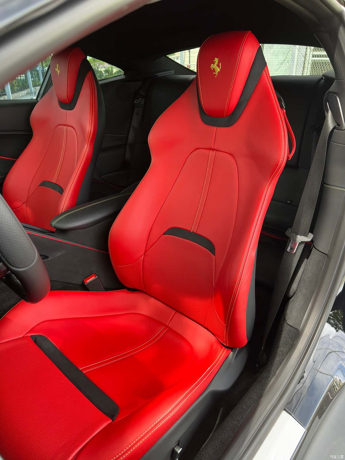 Ferrari Roma, 2021 11