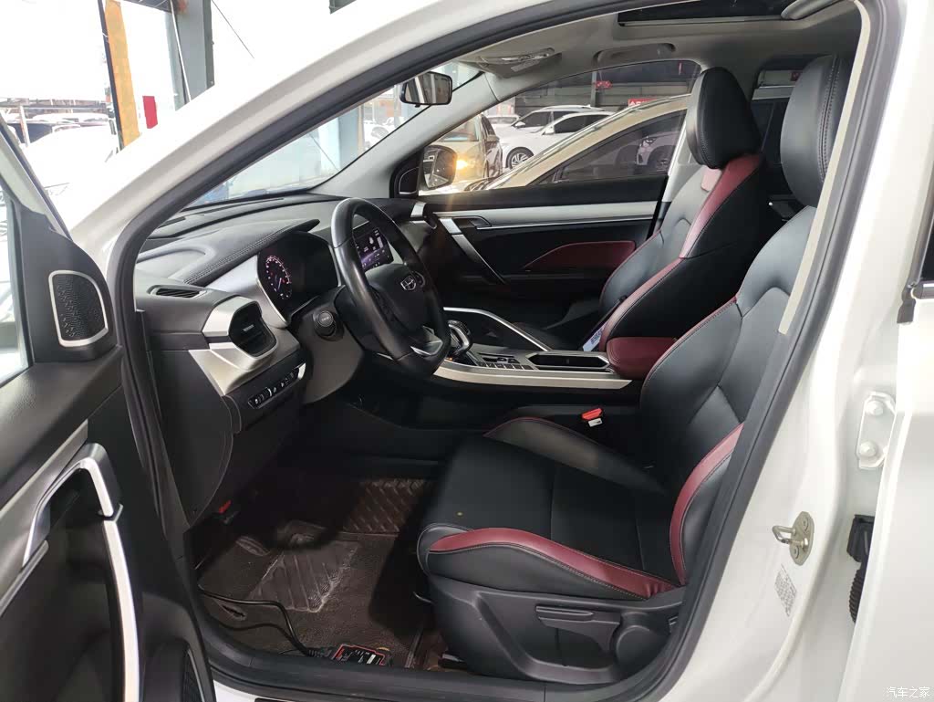 Geely Coolray, 2021 15