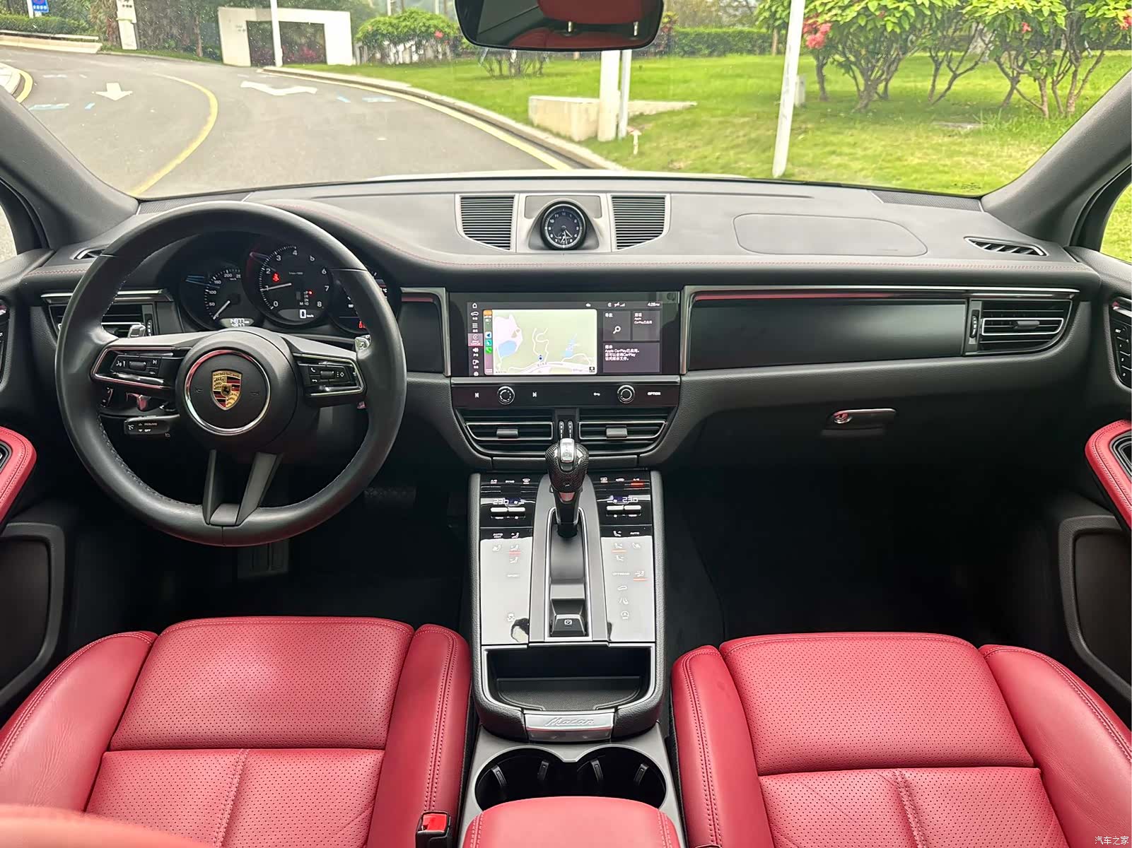 Porsche Macan, 2022 9